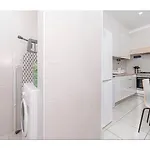 Houze Spacious 4 Bedroom Flat Near Zoo Lisbona